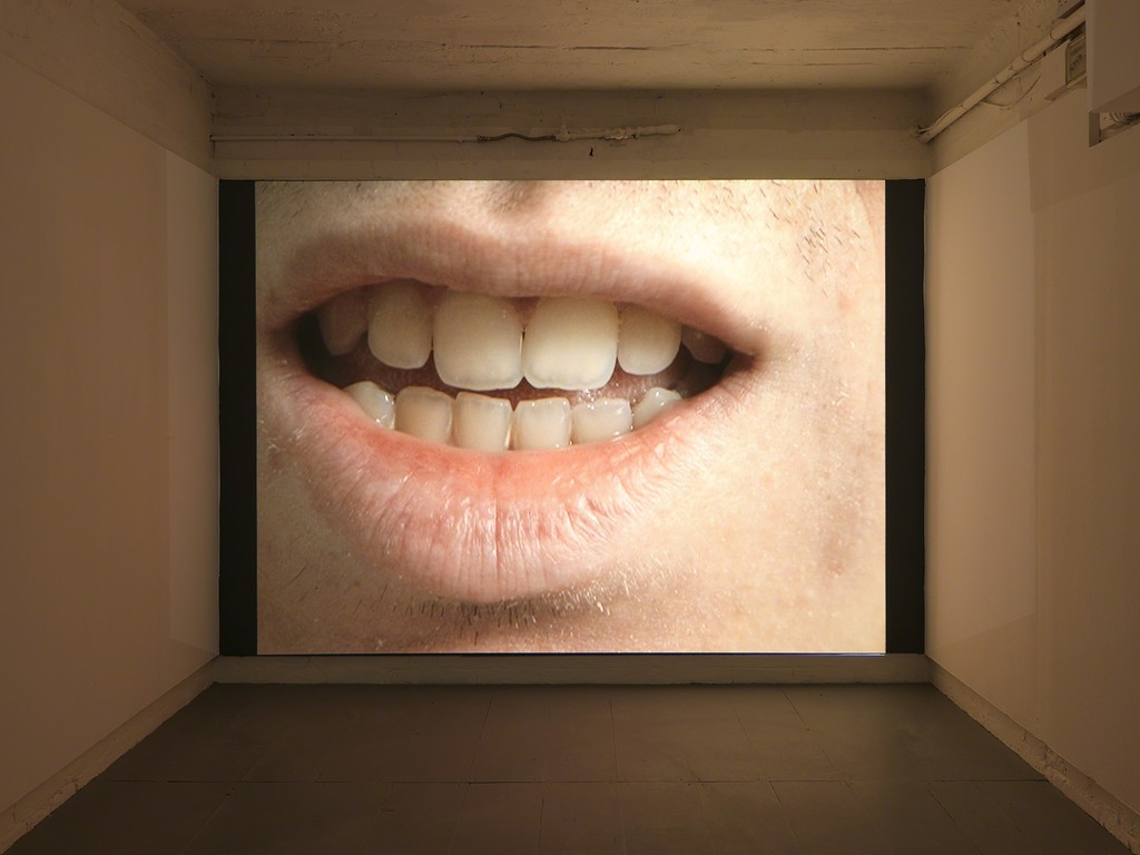 Katarina Zdjelar: The Perfect Sound, 2009. Photo by Original&theCopy. Courtesy of the artist, Tenderpixel, London, and SpazioA, Pistoia Katarina Zdjelar: The Perfect Sound, 2009. Photo by Original&theCopy. Courtesy of the artist, Tenderpixel, London, and SpazioA, Pistoia