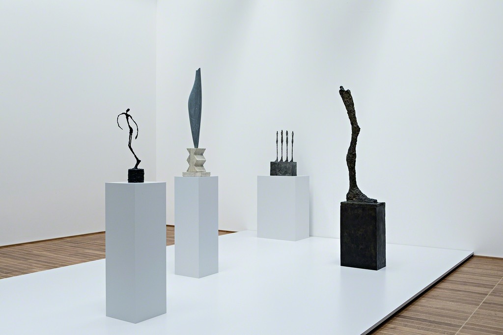 Installation view of "Sculpture on the Move 1946–2016" at the Kunstmuseum Basel Installation view of "Sculpture on the Move 1946–2016" at the Kunstmuseum Basel