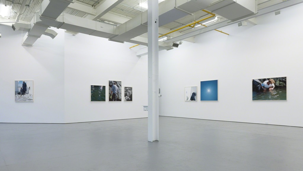 brise glace soleil blanc, 2016, exhibition view, Galerie Antoine Ertaskiran, © Paul Litherland. brise glace soleil blanc, 2016, exhibition view, Galerie Antoine Ertaskiran, © Paul Litherland.