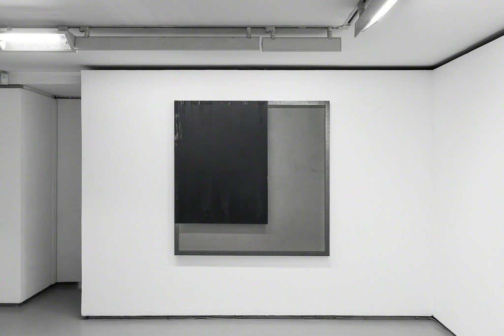 Exhibition view “Blind Paintings” Valentin gallery,
Paris, France, 2017.
© Photo: Grégory Copitet / Courtesy of the artist and Valentin, Paris. Exhibition view “Blind Paintings” Valentin gallery,
Paris, France, 2017.
© Photo: Grégory Copitet / Courtesy of the artist and Valentin, Paris.