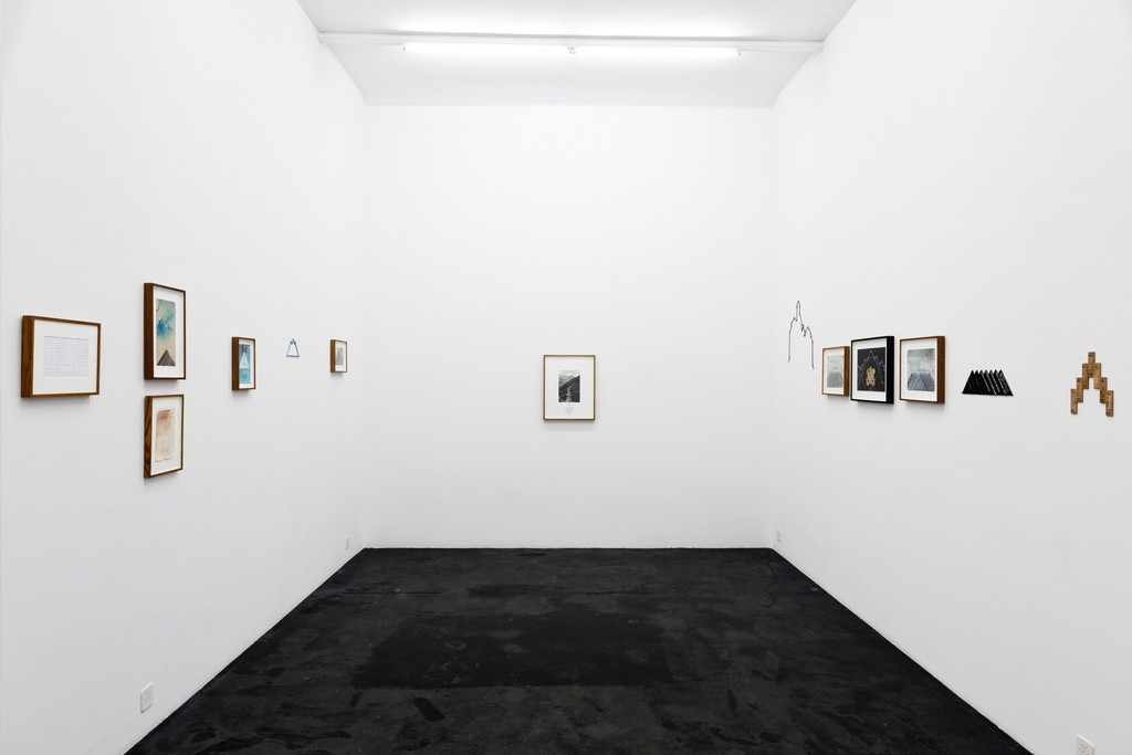 Hamish Fulton »Indoors Outside« Photo: Mischa Scherrer Hamish Fulton »Indoors Outside« Photo: Mischa Scherrer