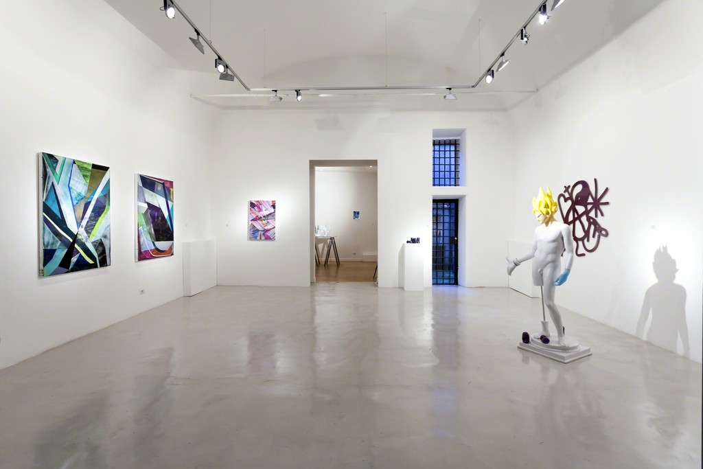 Installation view: Ian Hagarty e Dmitri Obergfell Installation view: Ian Hagarty e Dmitri Obergfell