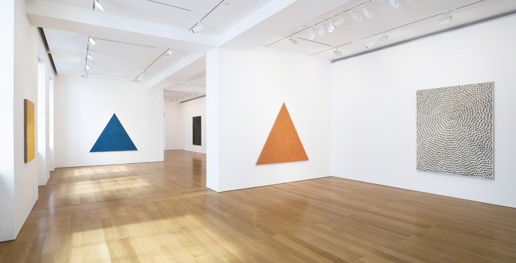 Installation view, "Jennifer Guidi: Heliocentric" at Gagosian Hong Kong, March 26 to May 12, 2018. Courtesy Gagosian. Artworks © Jennifer Guidi. Installation view, "Jennifer Guidi: Heliocentric" at Gagosian Hong Kong, March 26 to May 12, 2018. Courtesy Gagosian. Artworks © Jennifer Guidi.