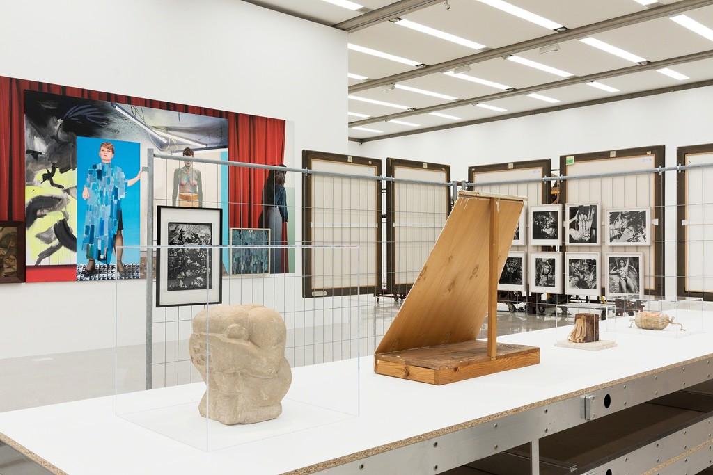 Ausstellungsansicht / Exhibition view
55 Dates. Highlights aus der mumok Sammlung, 12. Juli 2018 bis 3. Februar 2019 / 55 Dates. Highlights from the mumok Collection, July 12, 2018 to February 3, 2019, mumok Museum moderner Kunst Stiftung Ludwig Wien
Photo: Lisa Rastl © mumok
Ausstellungsansicht / Exhibition view
55 Dates. Highlights aus der mumok Sammlung, 12. Juli 2018 bis 3. Februar 2019 / 55 Dates. Highlights from the mumok Collection, July 12, 2018 to February 3, 2019, mumok Museum moderner Kunst Stiftung Ludwig Wien
Photo: Lisa Rastl © mumok