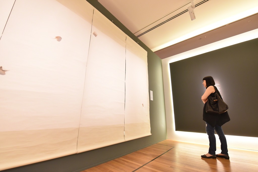 Installation view of "After the Rain: A Reflection of Chua Ek Kay’s artistic journey" at National Gallery Singapore (2015-2016) Installation view of "After the Rain: A Reflection of Chua Ek Kay’s artistic journey" at National Gallery Singapore (2015-2016)