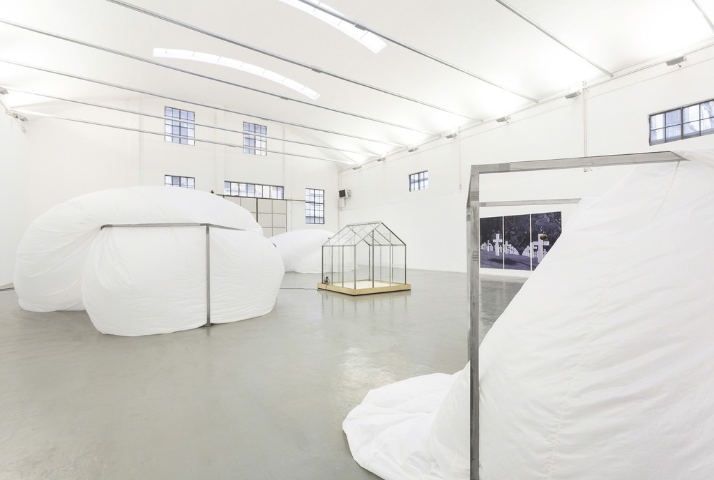 Per Barclay, Stanze, 2017 - installation view at Giorgio Persano Gallery, Turin - photo Nicola Morittu Per Barclay, Stanze, 2017 - installation view at Giorgio Persano Gallery, Turin - photo Nicola Morittu