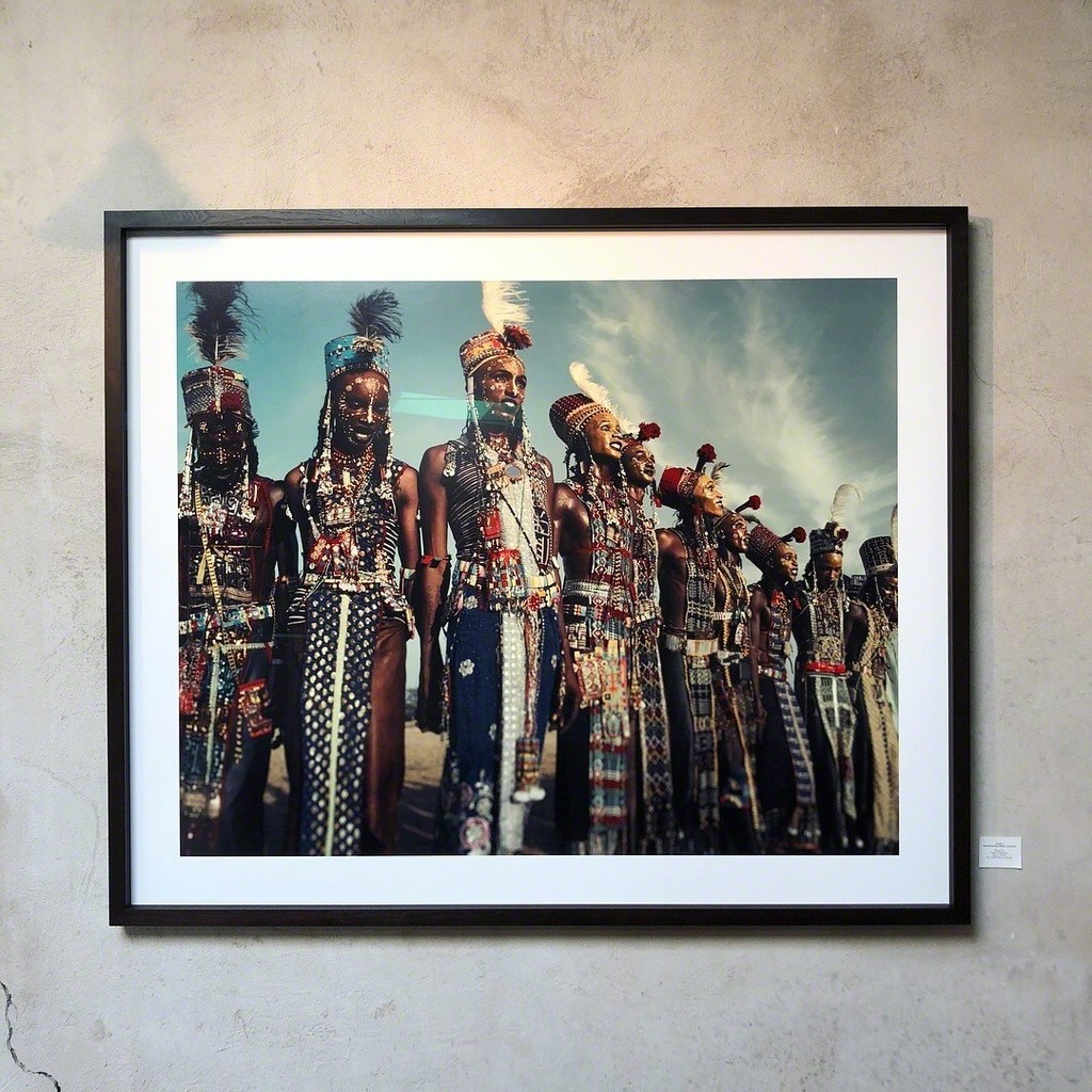 Gerewol Festival, Bossiio Chad 2016
Edition 3
140*170cm
Archival Print Gerewol Festival, Bossiio Chad 2016
Edition 3
140*170cm
Archival Print