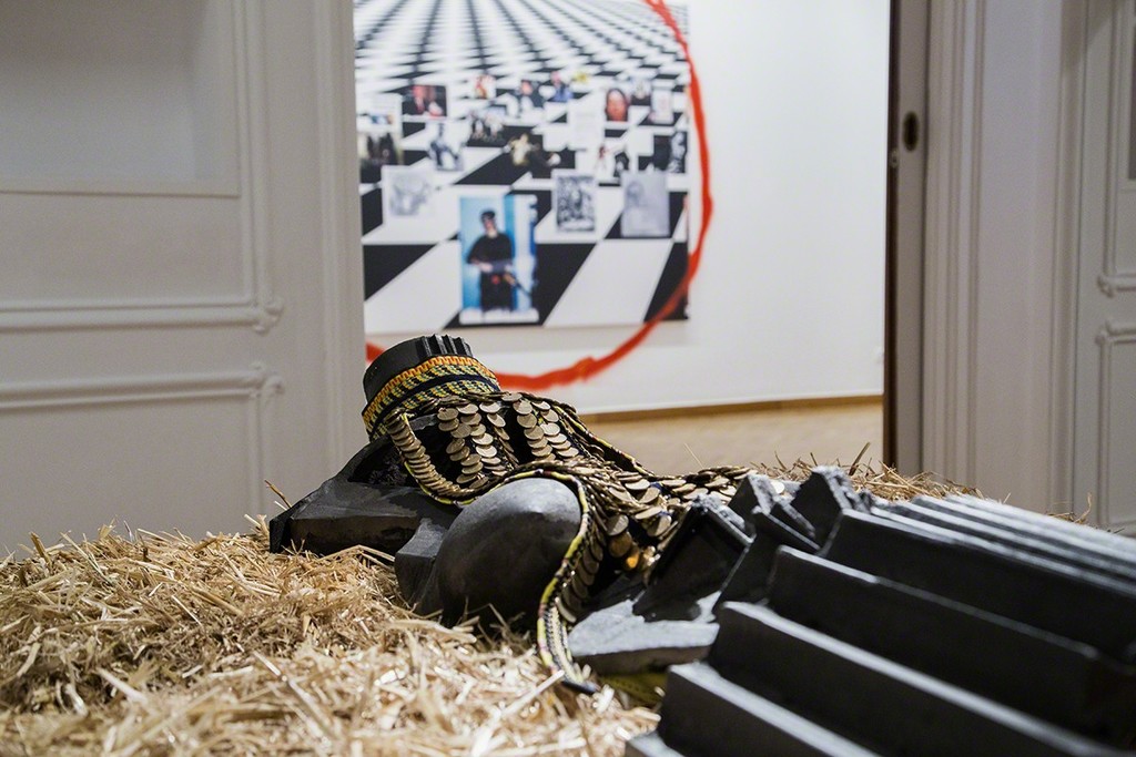 "Giles." Installation view. Photo by Silia Psychi. "Giles." Installation view. Photo by Silia Psychi.