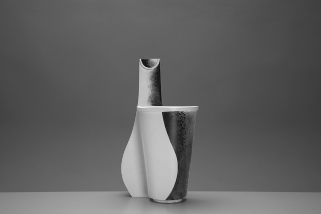 Wilhelm Kåge, ‘Rare 'Surrea' Vase’, ca. 1940, Design/Decorative Art, Carrara glazed stoneware with hand-painted decoration, Jacksons