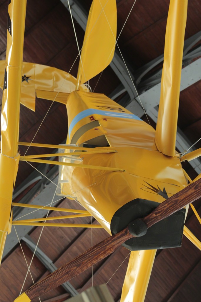 Installation view of "Tótem" (2015). Courtesy of Museo Universitario del Chopo, Mexico City Installation view of "Tótem" (2015). Courtesy of Museo Universitario del Chopo, Mexico City
