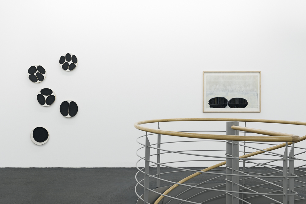 Gary Kuehn »Black Paintings« Photo: Wolfgang Stahl Gary Kuehn »Black Paintings« Photo: Wolfgang Stahl