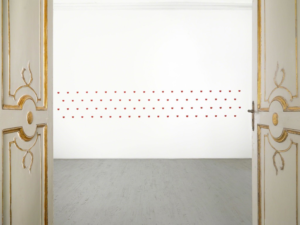 Niele Toroni - partial view of the exhibition - March 2015 - Galleria Alfonso Artiaco, Napoli Niele Toroni - partial view of the exhibition - March 2015 - Galleria Alfonso Artiaco, Napoli