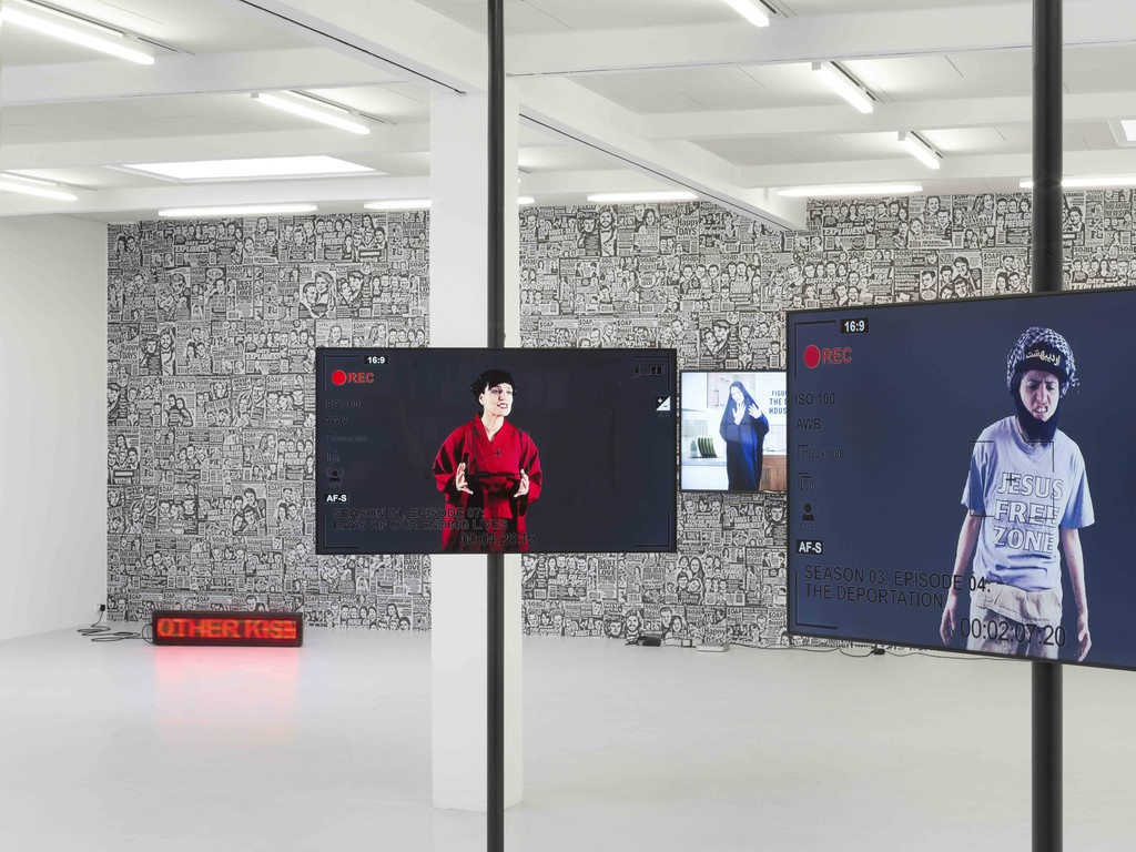 Exhibition view Anahita Razmi – Spoilers, 2018, courtesy by the artist and Kunstraum Innsbruck. Photo: Günter Richard Wett. Exhibition view Anahita Razmi – Spoilers, 2018, courtesy by the artist and Kunstraum Innsbruck. Photo: Günter Richard Wett.