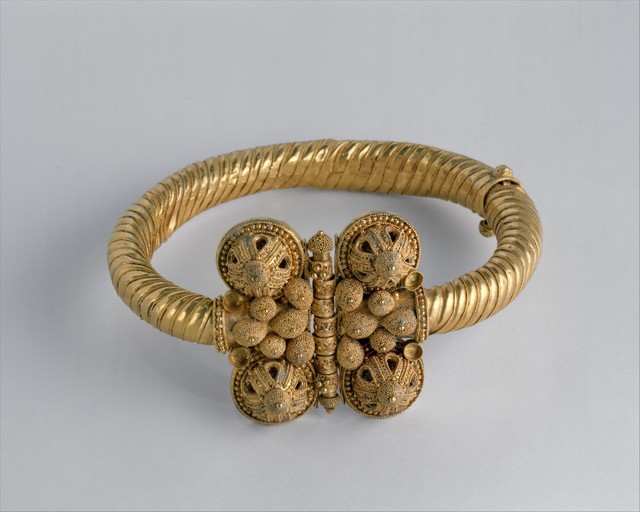 Unknown Designer, ‘Armlet’, first half 11th century, The Metropolitan Museum of Art