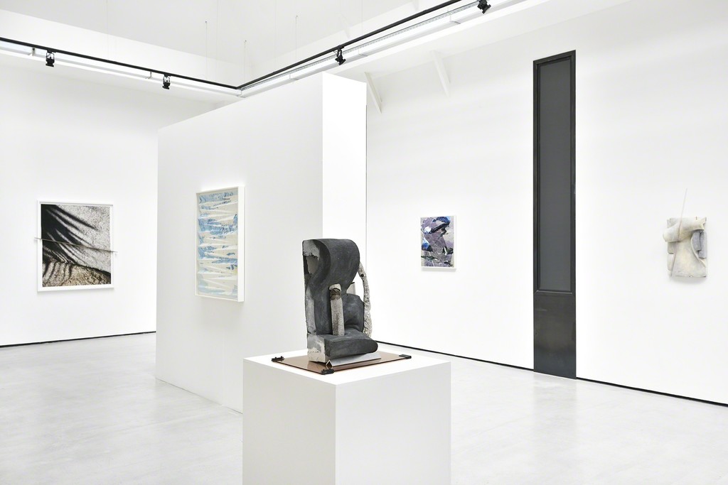 Exhibition view "g = 9,8 N.kg-1", group show with Dave HARDY, Keiji UEMATSU & Letha WILSON. © Photo: Rebecca Fanuele. Exhibition view "g = 9,8 N.kg-1", group show with Dave HARDY, Keiji UEMATSU & Letha WILSON. © Photo: Rebecca Fanuele.
