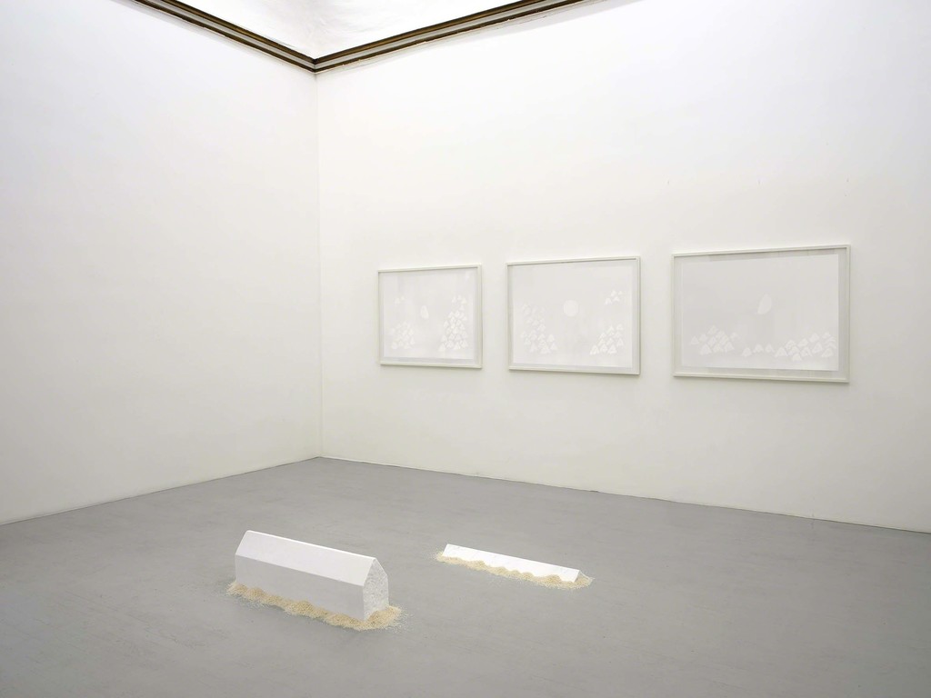 Wolfgang Laib - Partial view of the exhibition - October 2016 - Galleria Alfonso Artiaco, Napoli Wolfgang Laib - Partial view of the exhibition - October 2016 - Galleria Alfonso Artiaco, Napoli