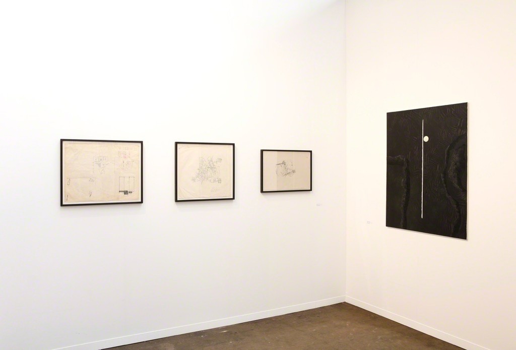 Installation view. Art Brussels. 2017. Works by Barry Le Va and Thomas Arnolds (from left to right) Installation view. Art Brussels. 2017. Works by Barry Le Va and Thomas Arnolds (from left to right)