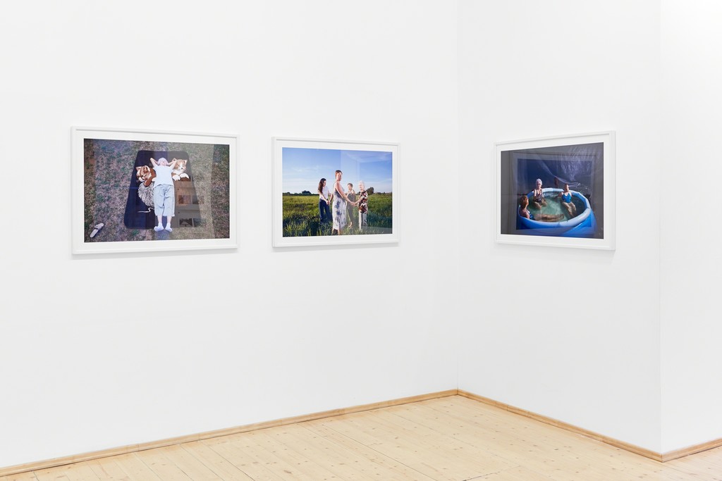 Viola FÁTYOL | If you have a heart, what you did to me hurts you too
2013-2016 | inkjet print mounted on foam board | ed. 1/5+2AP | each 70 x 100 cm
Participatory photoproject in a folk song choir of a little town in Hungary. Vámospércs is situated near to the eastern border of Hungary. The town is struggling with the problems of peripheral existence from the geographical, economic and cultural aspects. The folk choir has been operating for forty years; its members are mostly elderly women.
Viola FÁTYOL | If you have a heart, what you did to me hurts you too
2013-2016 | inkjet print mounted on foam board | ed. 1/5+2AP | each 70 x 100 cm
Participatory photoproject in a folk song choir of a little town in Hungary. Vámospércs is situated near to the eastern border of Hungary. The town is struggling with the problems of peripheral existence from the geographical, economic and cultural aspects. The folk choir has been operating for forty years; its members are mostly elderly women.