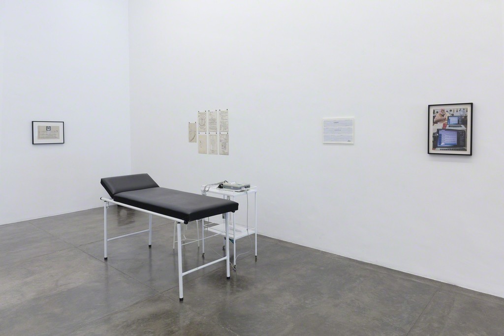 Paulo Bruscky - Galeria Nara Roesler | SP - exhibition view - photo Everton Ballardin © the artist and Galeria Nara Roesler Paulo Bruscky - Galeria Nara Roesler | SP - exhibition view - photo Everton Ballardin © the artist and Galeria Nara Roesler