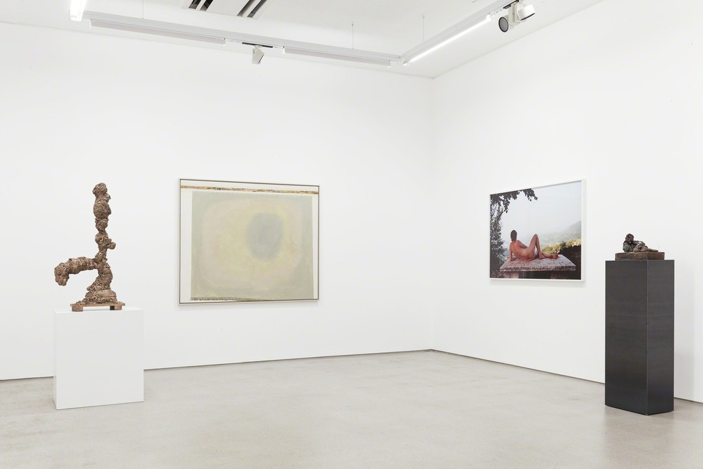 installation view G2 Kunsthalle, Hildebrand Collection, with art works by (from left to right) Tal R, Juliana Ortiz, Grit Hachmeister and Thomas Schütte, photo: Dotgain © the artists & G2 Kunsthalle, Leipzig. installation view G2 Kunsthalle, Hildebrand Collection, with art works by (from left to right) Tal R, Juliana Ortiz, Grit Hachmeister and Thomas Schütte, photo: Dotgain © the artists & G2 Kunsthalle, Leipzig.