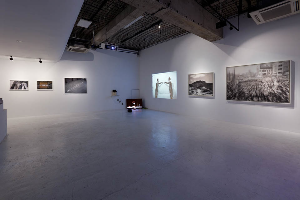 "Identity VIII" installation view at nca | nichido cotemporary art, 2012 photo by Kei Okano "Identity VIII" installation view at nca | nichido cotemporary art, 2012 photo by Kei Okano