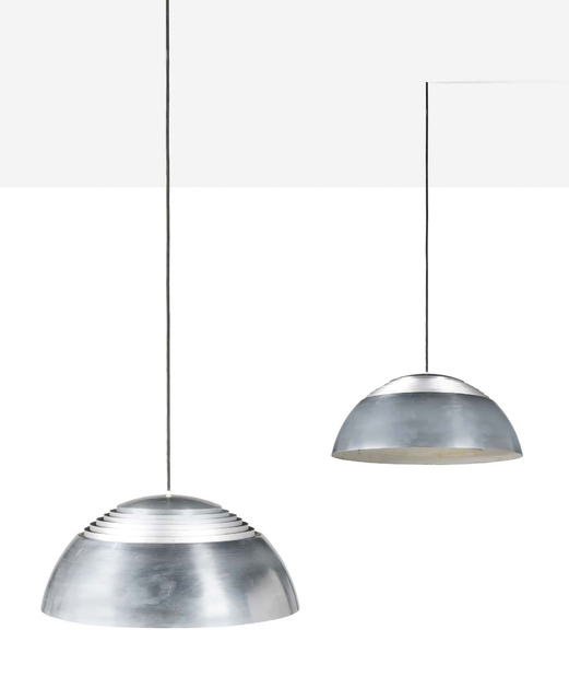 Arne Jacobsen, ‘Pair of hanging lamps’, 1960, Design/Decorative Art, Aluminum, Aguttes