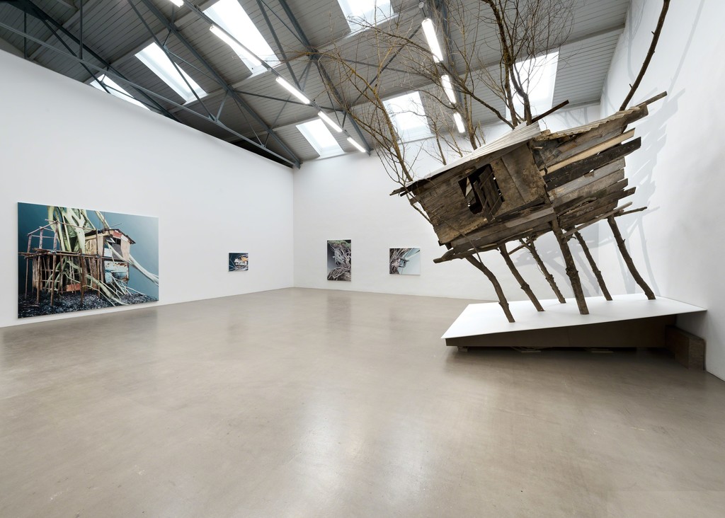 Installation view, 2016, Galerie EIGEN + ART Leipzig, Photo: Uwe Walter, Berlin Installation view, 2016, Galerie EIGEN + ART Leipzig, Photo: Uwe Walter, Berlin
