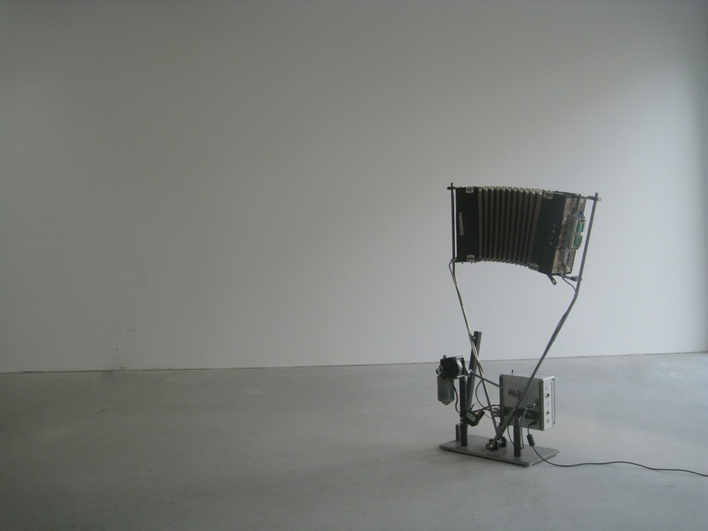 Sascha Alexa Martin Müller, "Handorgel", 2011 | image: ©dasesszimmer Sascha Alexa Martin Müller, "Handorgel", 2011 | image: ©dasesszimmer