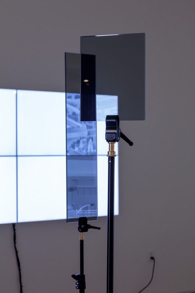 Emmanuel Van der Auwera, VideoSculpture XX (World's 6th Sense), installation view, 2019 Emmanuel Van der Auwera, VideoSculpture XX (World's 6th Sense), installation view, 2019
