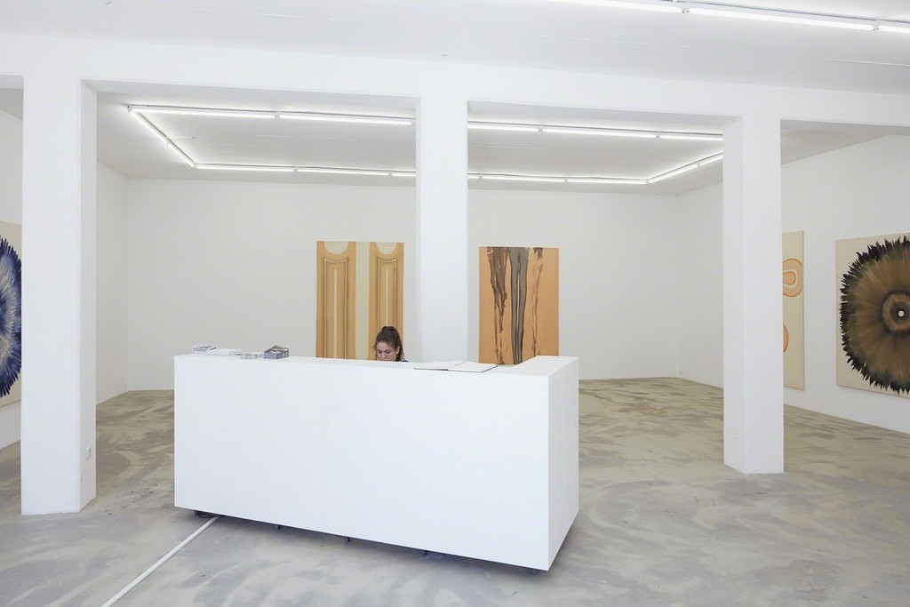 Close to, 2015 exhibition view Klemm's, Berlin Close to, 2015 exhibition view Klemm's, Berlin