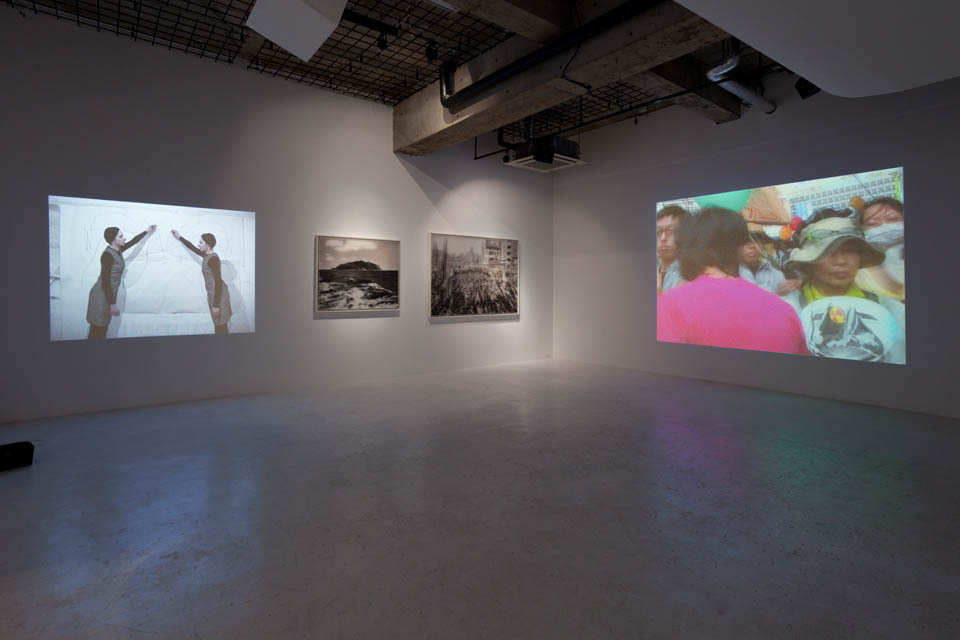 "Identity VIII" installation view at nca | nichido cotemporary art, 2012 photo by Kei Okano "Identity VIII" installation view at nca | nichido cotemporary art, 2012 photo by Kei Okano