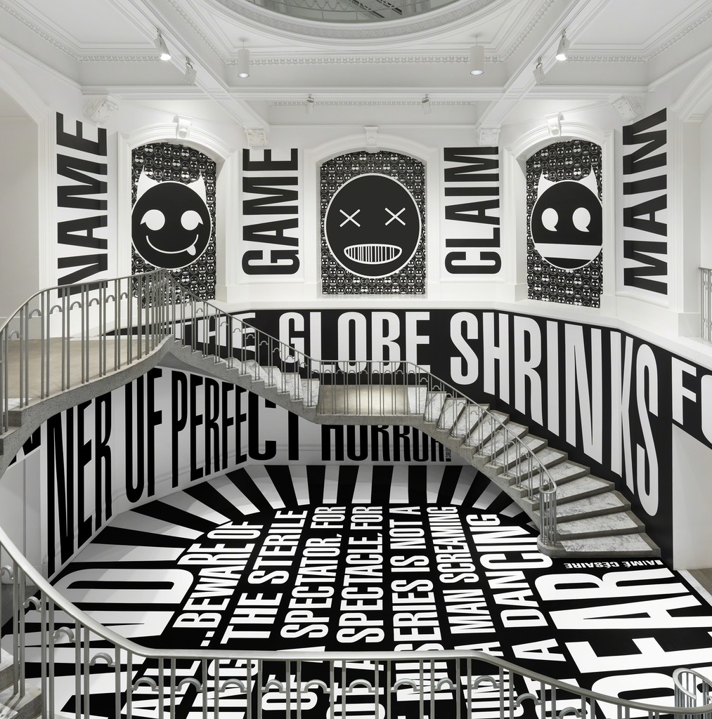 Barbara Kruger, Untitled (SmashUp), 2016, site-specific installation Barbara Kruger, Untitled (SmashUp), 2016, site-specific installation