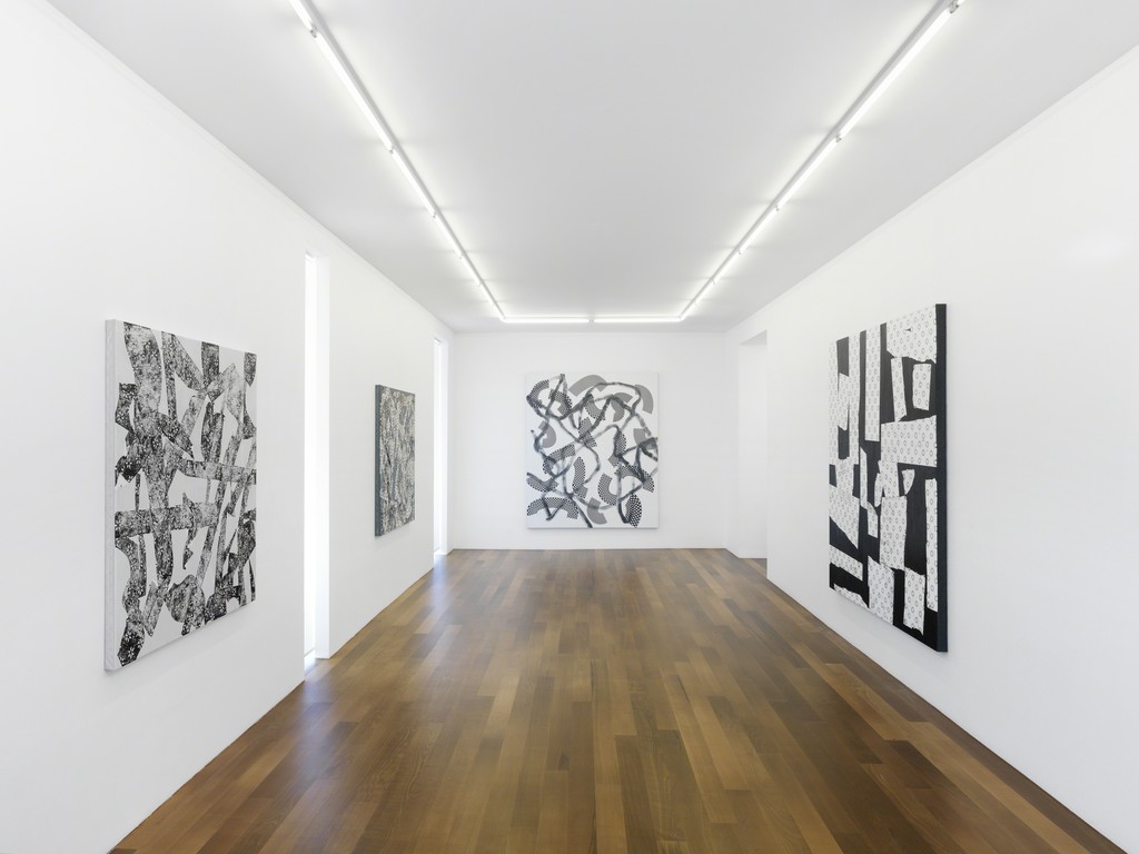 Exhibition view, Yves Zurstrassen, Galerie Xippas, Geneva, Switzerland, 2017. ©Annik Wetter Exhibition view, Yves Zurstrassen, Galerie Xippas, Geneva, Switzerland, 2017. ©Annik Wetter