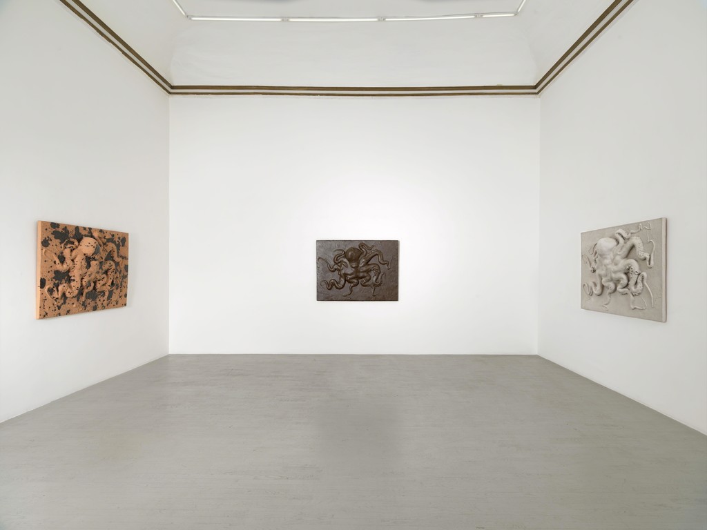 Michel François, September 2018, partial view of the exhibition, Courtesy Galleria Alfonso Artiaco, Napoli
photo: Luciano Romano Michel François, September 2018, partial view of the exhibition, Courtesy Galleria Alfonso Artiaco, Napoli
photo: Luciano Romano