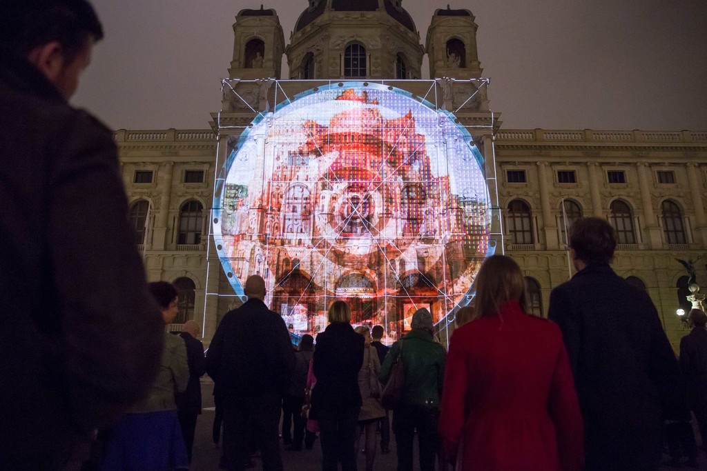 AROTIN & SERGHEI, "INFINITE SCREEN – The Babel Tower", Kunsthistorisches Museum Vienna, 2016, Courtesy: museum in progress (www.mip.at) AROTIN & SERGHEI, "INFINITE SCREEN – The Babel Tower", Kunsthistorisches Museum Vienna, 2016, Courtesy: museum in progress (www.mip.at)