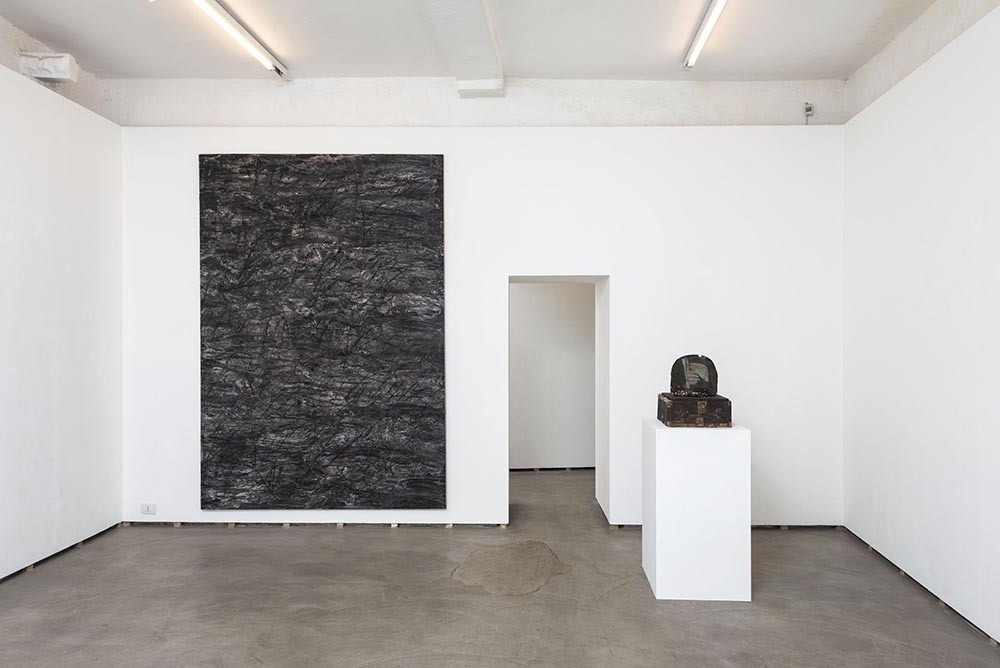 Luisa Gardini
Installation view of the exhibition at Federica Schiavo Gallery Roma
Photo by Giorgio Benni Luisa Gardini
Installation view of the exhibition at Federica Schiavo Gallery Roma
Photo by Giorgio Benni