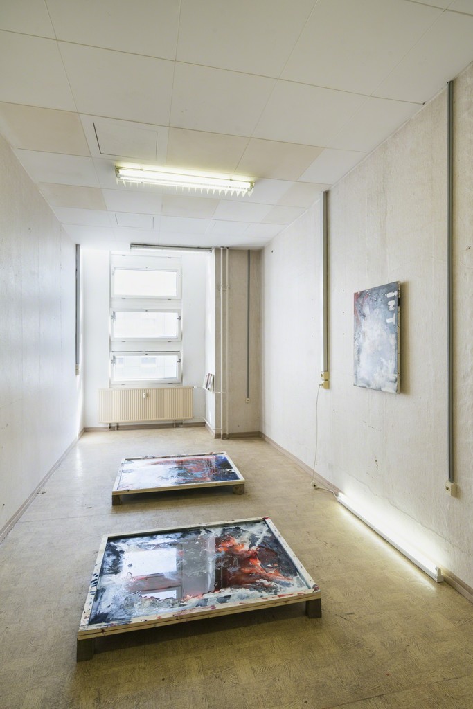 Tzyn Zunge, DADDY – Klasse Riedel, 21 June – 11 July 2018, G2 Projektraum (G2 Kunsthalle Leipzig), photo: graysc.de Tzyn Zunge, DADDY – Klasse Riedel, 21 June – 11 July 2018, G2 Projektraum (G2 Kunsthalle Leipzig), photo: graysc.de