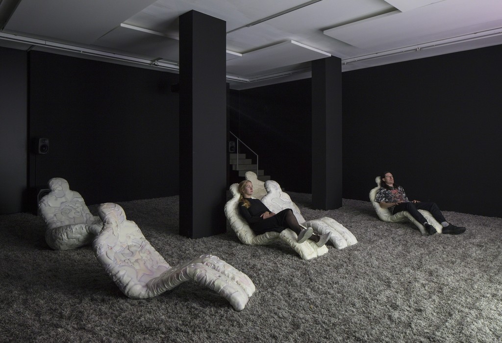 Installation view, Jon Rafman, Dream Journal '16 - '17, Sprüth Magers,
Berlin, September 16 - December 22, 2017; Photography by: Timo Ohler Installation view, Jon Rafman, Dream Journal '16 - '17, Sprüth Magers,
Berlin, September 16 - December 22, 2017; Photography by: Timo Ohler