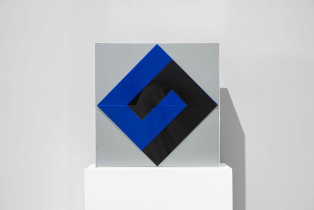 Fletcher Benton, ‘Interlocking “L”, Black and Blue’, 1970, Sculpture, Aluminum and Plexiglas, Yares Art