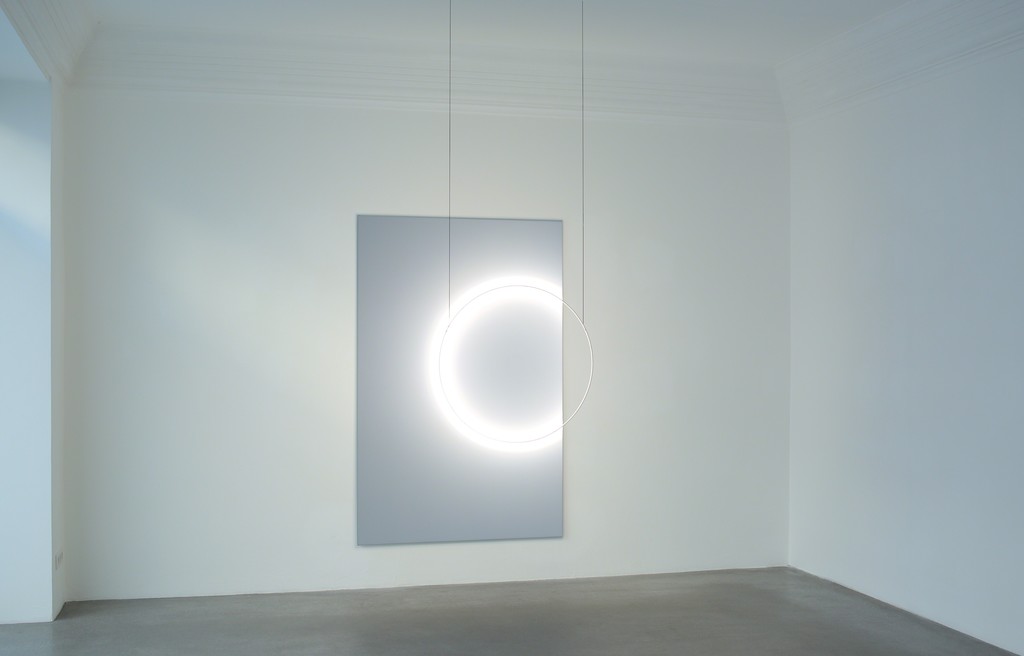 Installation view, Dachroth + Jeschonnek, Lichtvolumen, Engelage & Lieder, 2017 Installation view, Dachroth + Jeschonnek, Lichtvolumen, Engelage & Lieder, 2017