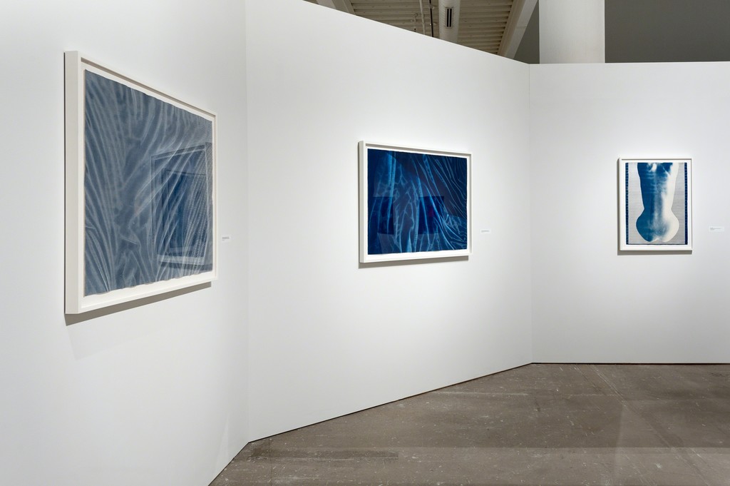 Barbara Kasten: Stages, 2015, installation view, Institute of Contemporary Art, University of Pennsylvania. Photo: Constance Mensh. Barbara Kasten: Stages, 2015, installation view, Institute of Contemporary Art, University of Pennsylvania. Photo: Constance Mensh.