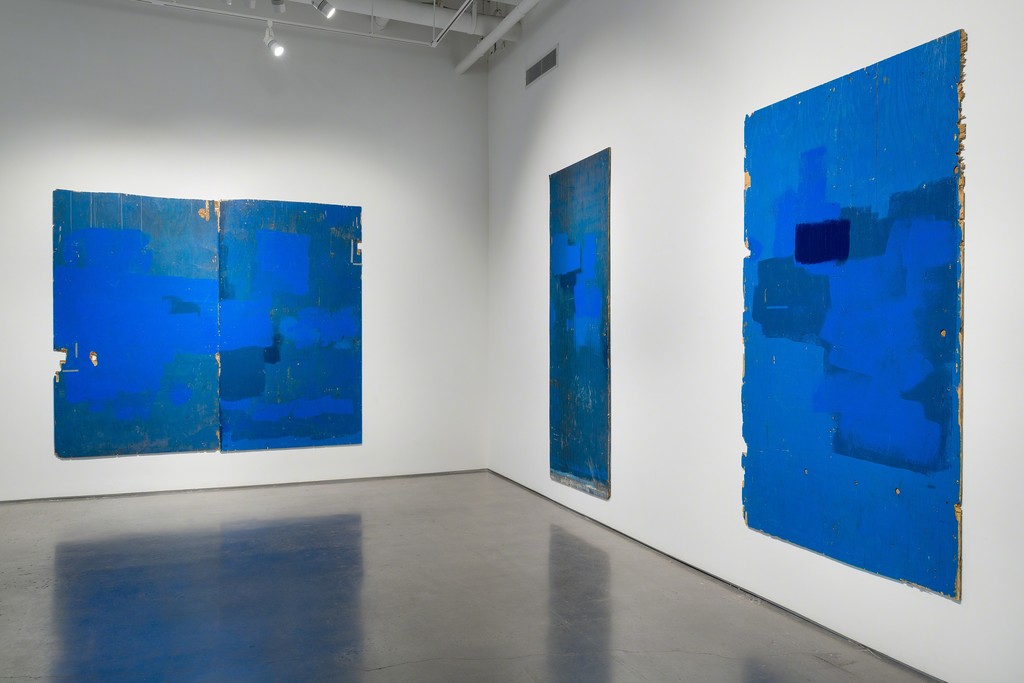 Installation view: Jean Shin, Surface Tension, 2016. © Etienne Frossard. Installation view: Jean Shin, Surface Tension, 2016. © Etienne Frossard.