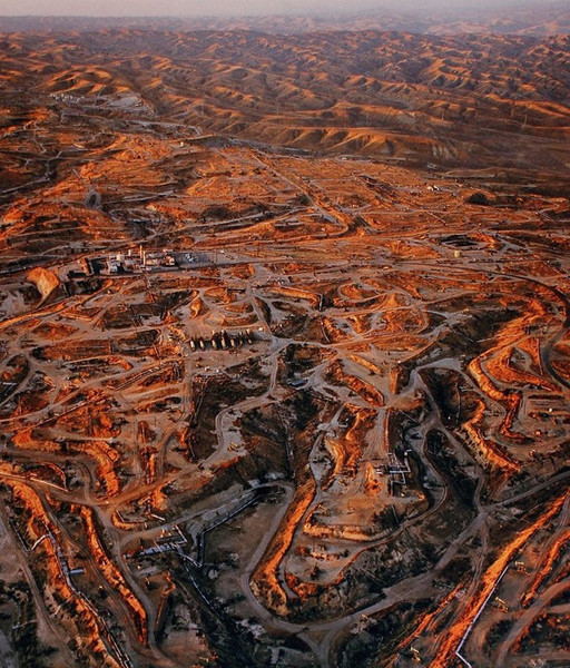 Edward Burtynsky, ‘Oil Fields #27, Texas City, Texas’, 2004, Caviar20