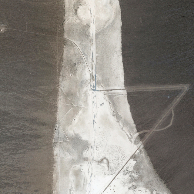 Mojave Desert 365053N1152720W