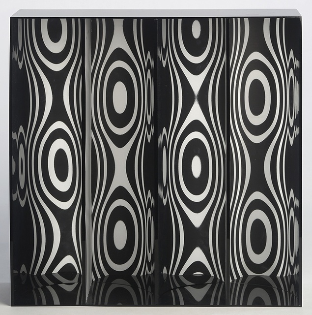 Julio Le Parc, ‘Ondes par Déplacement du Spectateur’, 1965-2012, Sculpture, Plexiglass and Mirror, Galería RGR