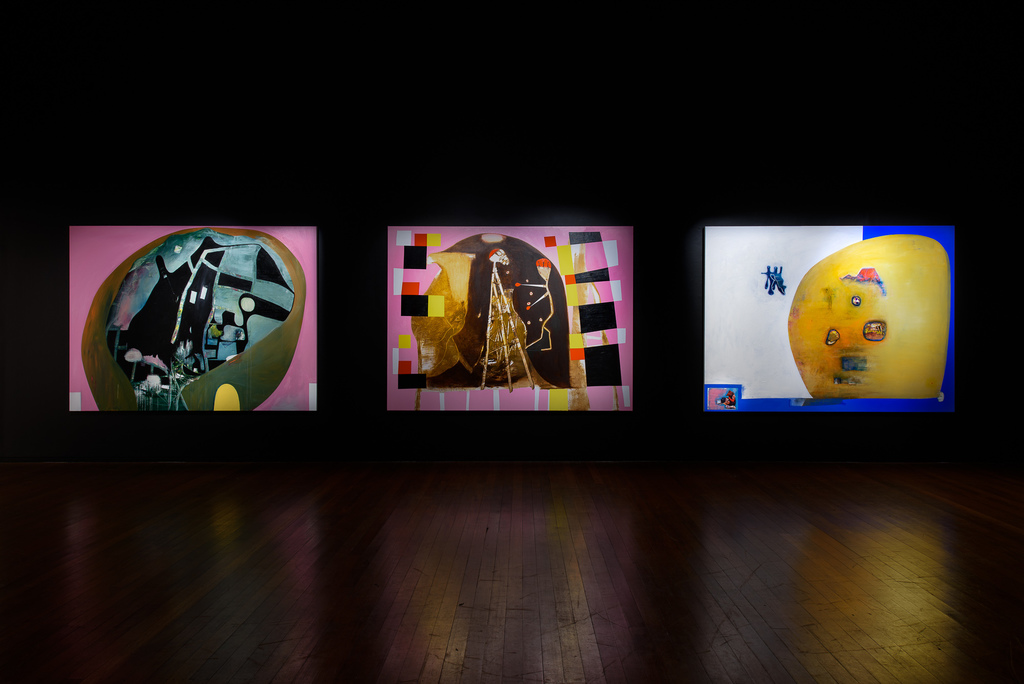 Exhibition view, Gareth Sansom, It’s Now or Never, Roslyn Oxley9 Gallery (9 - 31 August 2019). Photo: Luis Power Exhibition view, Gareth Sansom, It’s Now or Never, Roslyn Oxley9 Gallery (9 - 31 August 2019). Photo: Luis Power