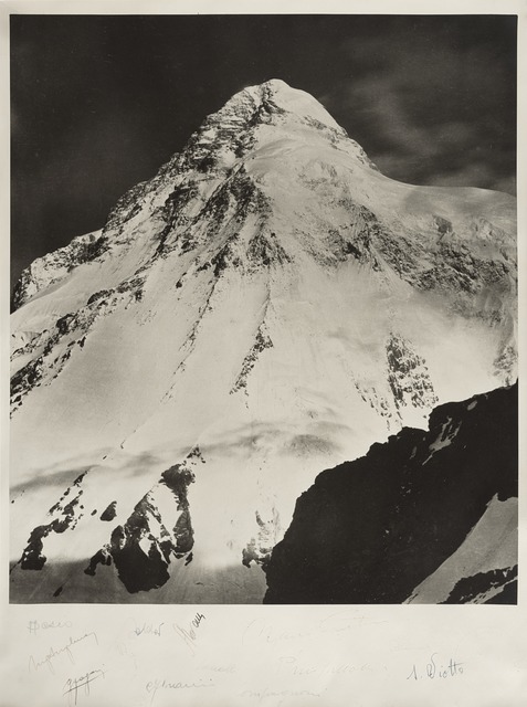 Vittorio Sella, ‘Il k2 con gli autografi degli alpinisti della spedizione italiana del 1954’, 1909/1954, Photography, Gelatin silver print., Il Ponte