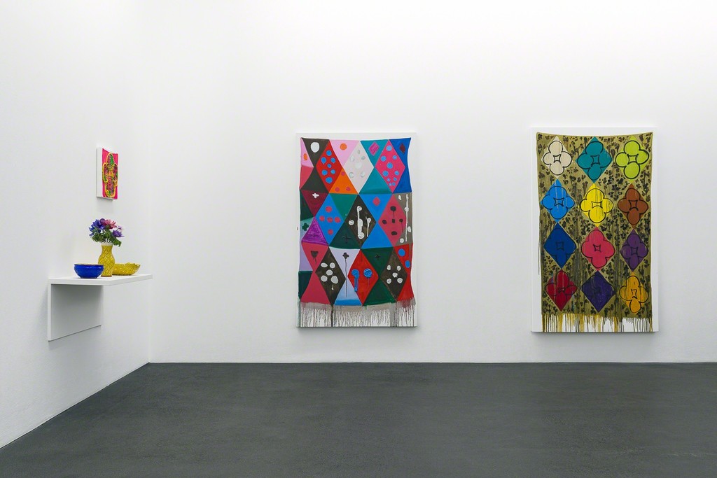 Judy Ledgerwood »Every Day is Different« | Paintings and Majolica | Photo: Wolfgang Stahl Judy Ledgerwood »Every Day is Different« | Paintings and Majolica | Photo: Wolfgang Stahl