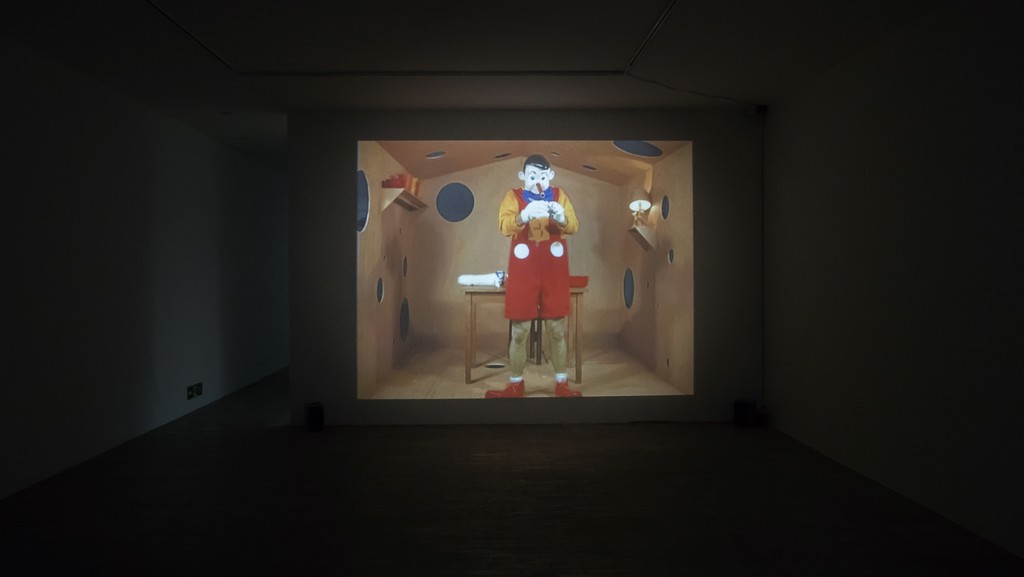 Paul McCarthy, Pinocchio Pipenose Householddilemma, 1994, 44:00, installation view, M WOODS 2018
© Paul McCarthy
Courtesy the artist and Hauser & Wirth
M WOODS Collection Paul McCarthy, Pinocchio Pipenose Householddilemma, 1994, 44:00, installation view, M WOODS 2018
© Paul McCarthy
Courtesy the artist and Hauser & Wirth
M WOODS Collection