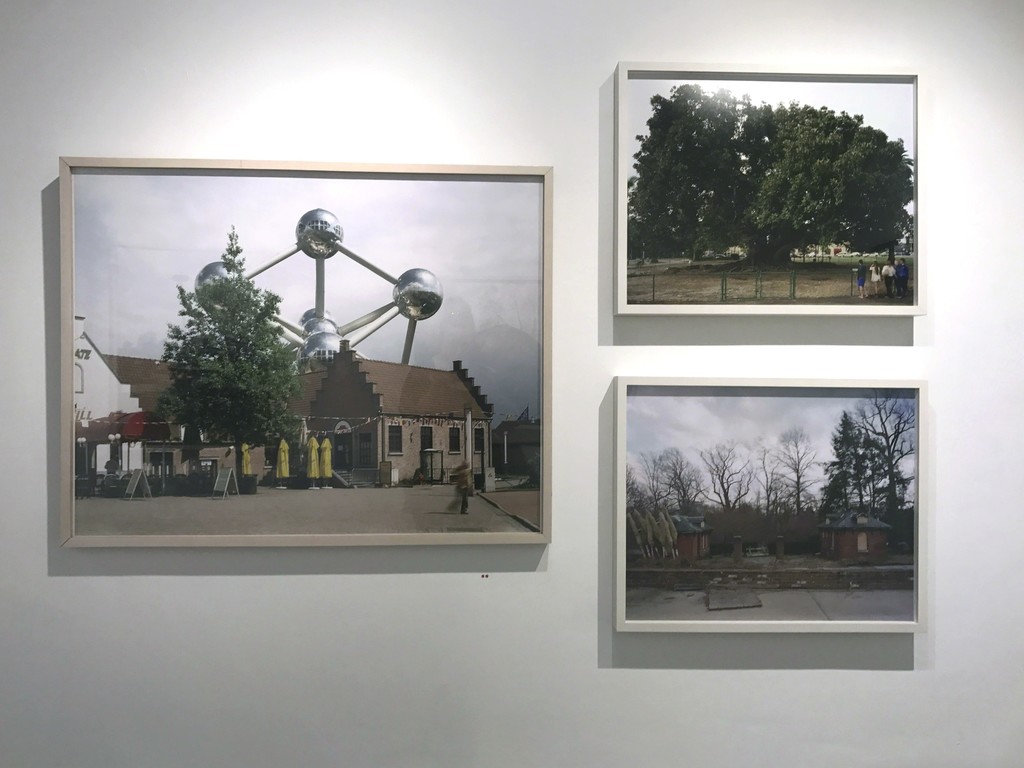 Jade Doskow's exhibtion "Lost Utopias", showcasing old World's Fair Sites, installed in Front Room Gallery. Jade Doskow's exhibtion "Lost Utopias", showcasing old World's Fair Sites, installed in Front Room Gallery.